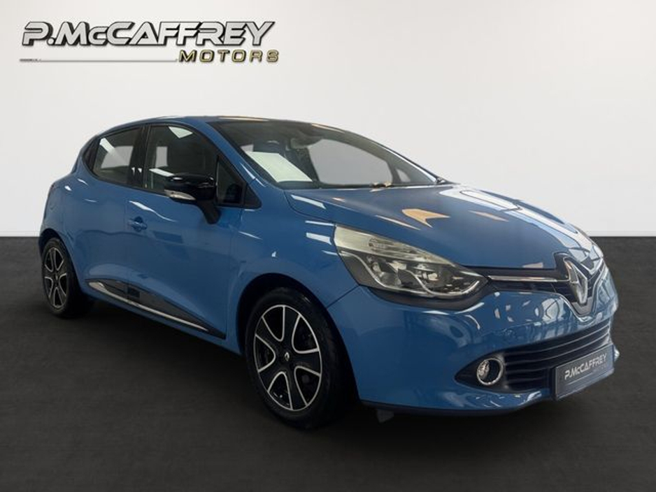 2015 Renault Clio - image 3