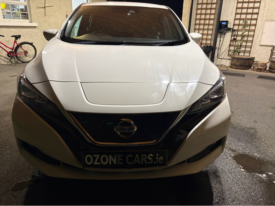 2020 Nissan Leaf - image 12