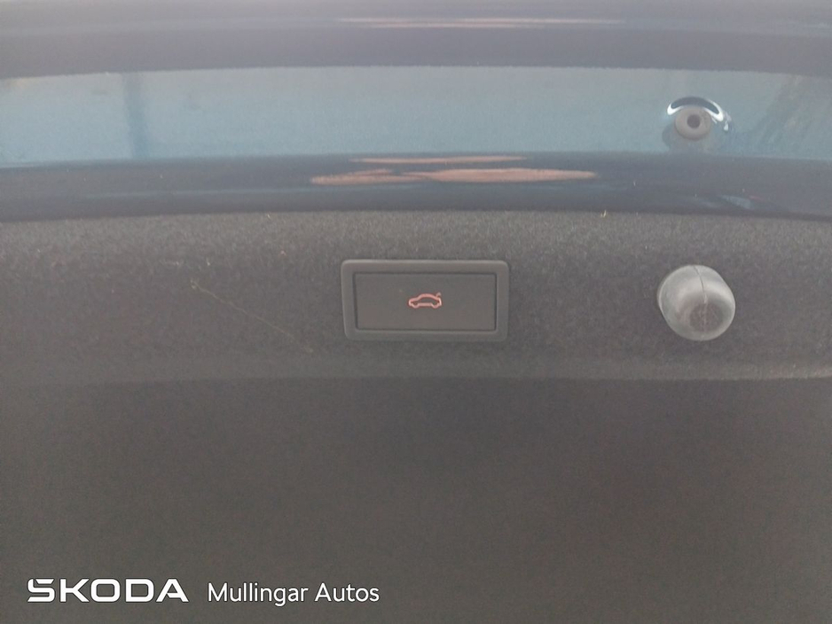 2023 Skoda Superb - image 15