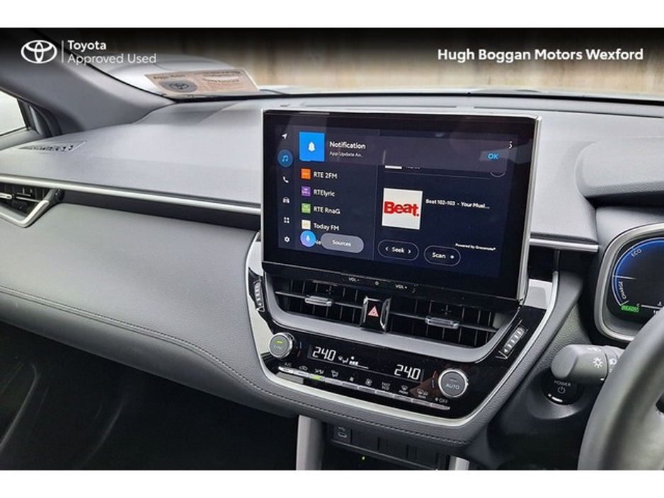 2024 Toyota Corolla Cross - image 12