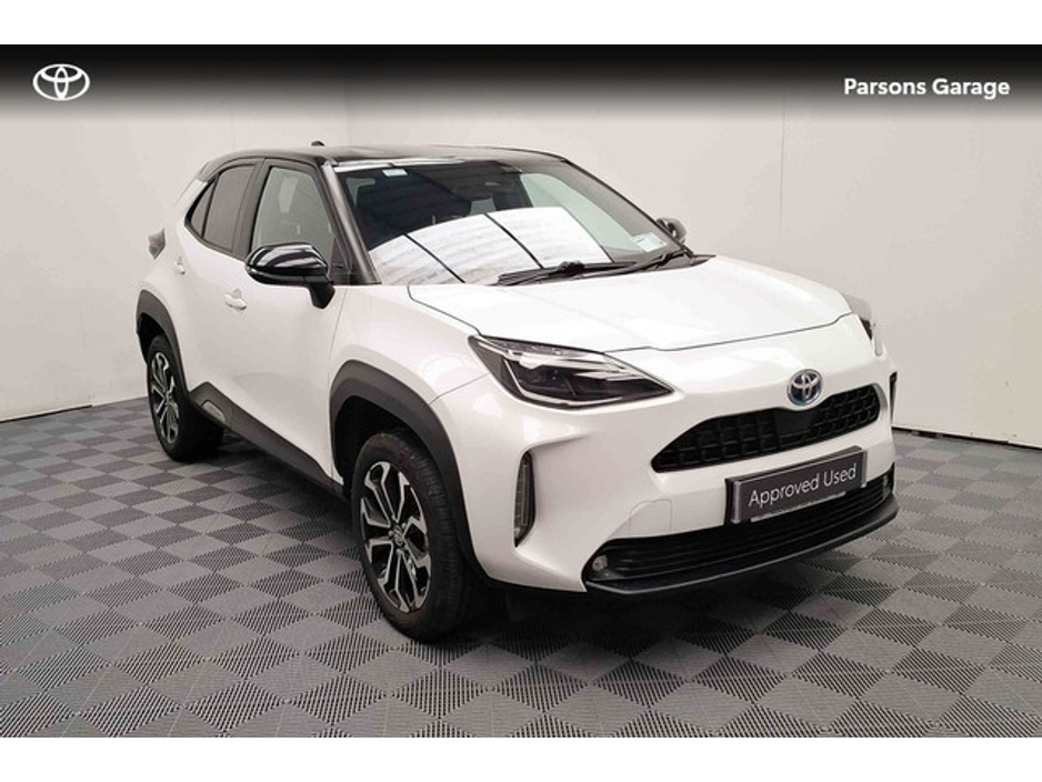 2024 Toyota Yaris Cross YARIS CROSS LUNA SPORT €30,995