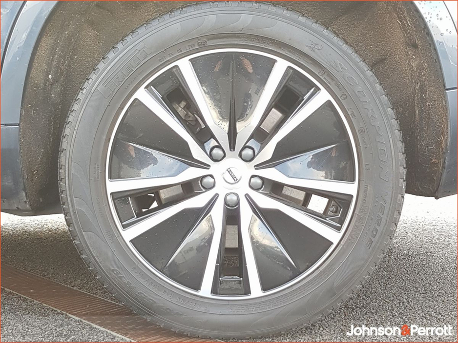 2023 Volvo XC90 T8 PHEV 455hp Core Bright (Two Year Volvo Selekt Warranty + Two Year Volvo Service Plan) €64,900