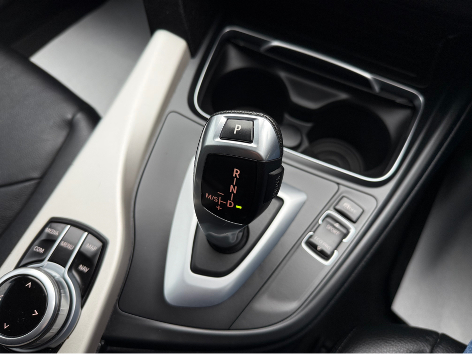 2018 BMW 3 Series AUTOMATIC 320D EFFICIENT DYNAMICS PLUS - NEW NCT TO 01/2028 €17,995