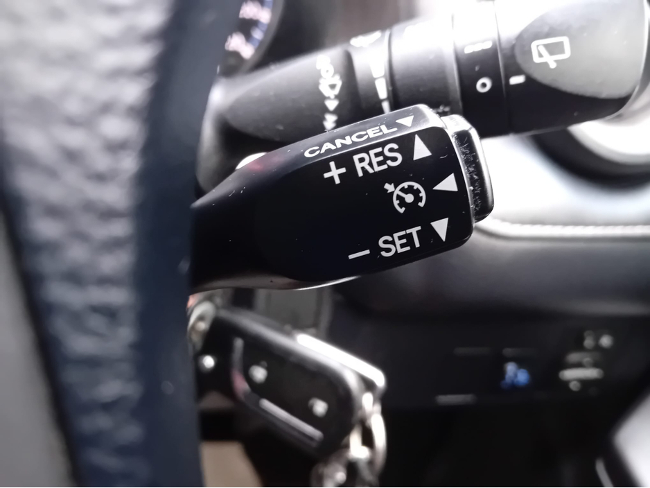 2017 Toyota Rav4 - image 20