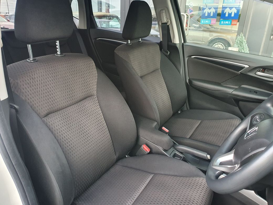 2018 Honda Jazz 1.5 SELF CHARGING HYBRID €13,350