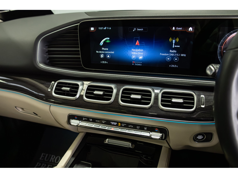 2022 Mercedes-Benz GLE Class - image 17