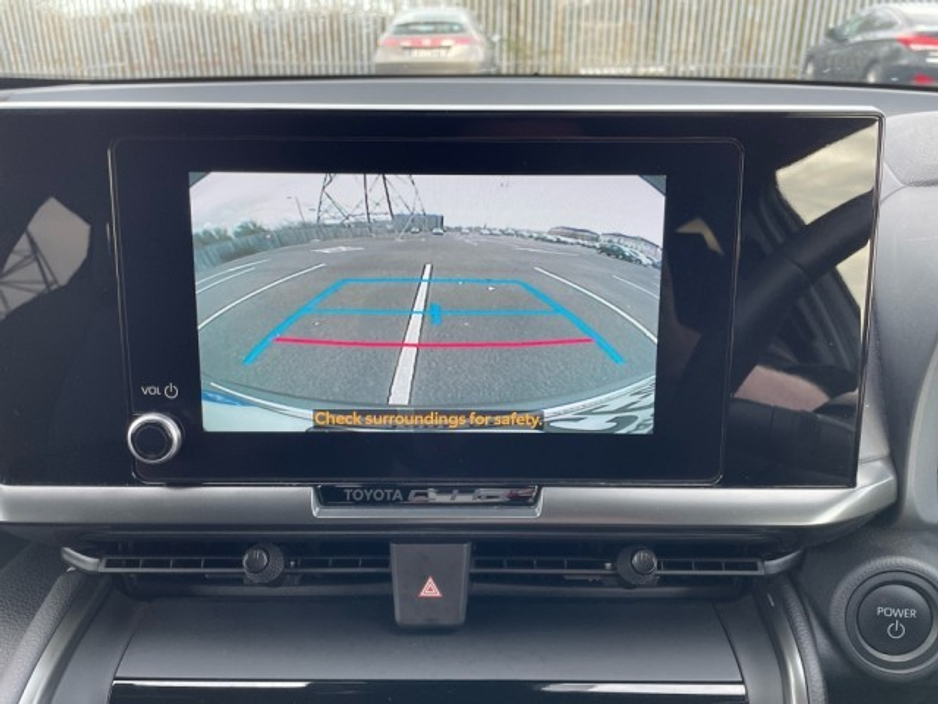 2024 Toyota C-HR - image 13