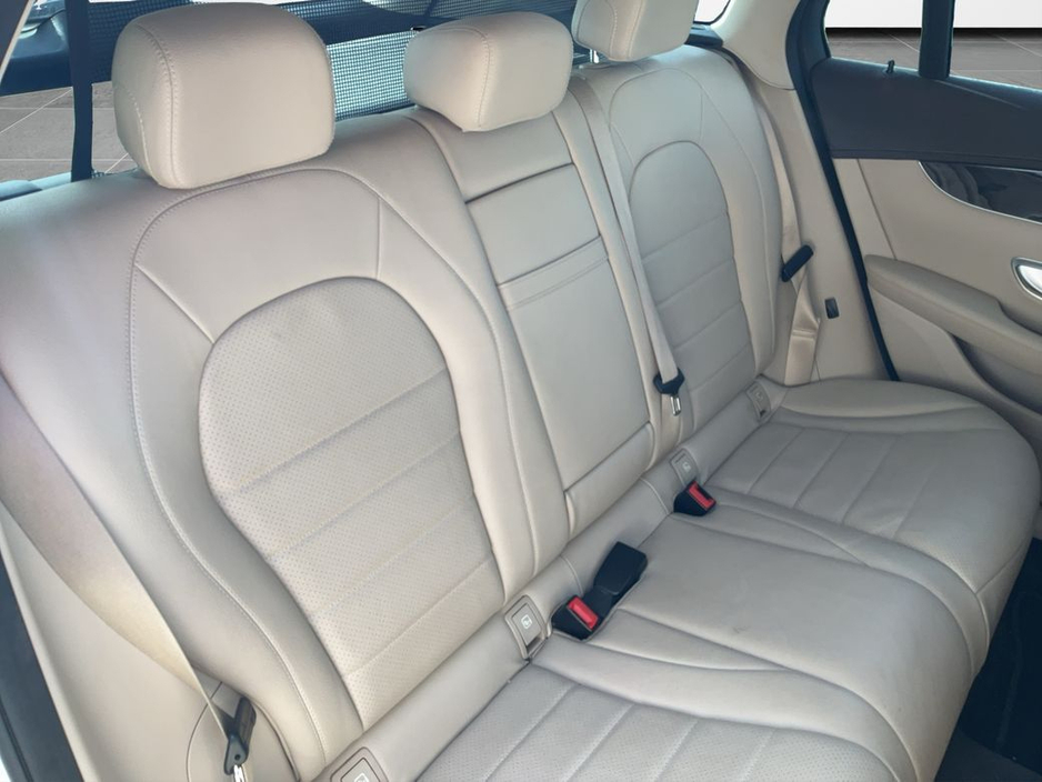 2017 Mercedes-Benz GLC Class - image 13