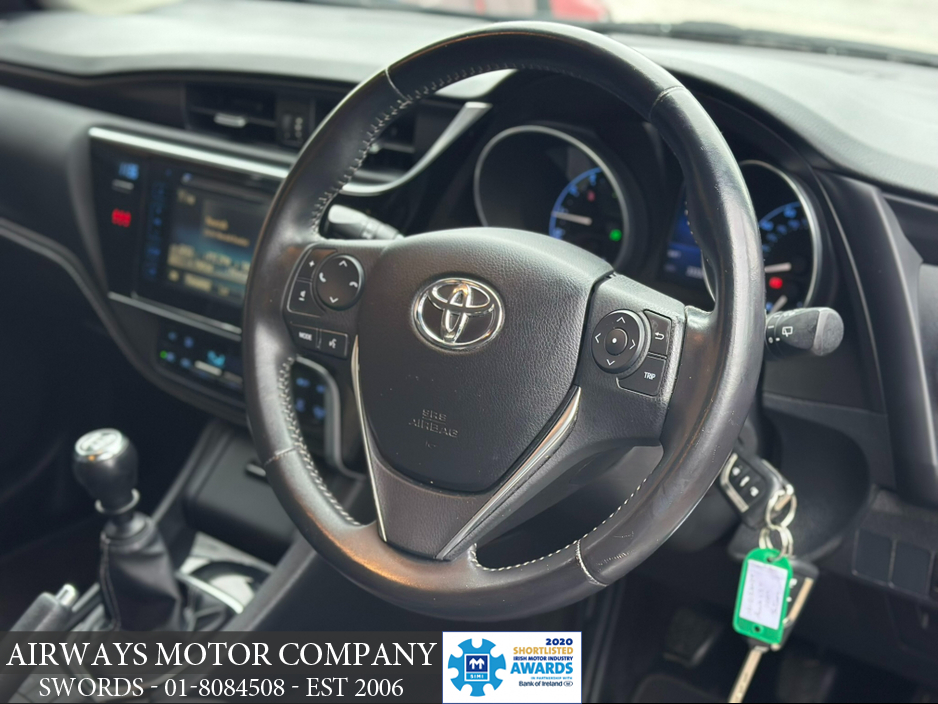 2016 Toyota Auris 1.2T ICON 5DR - LOW KMS €14,995