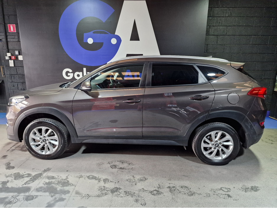 2015 Hyundai Tucson 2.0 CRDI SE NAV-LOW MILEAGE-NEW NCT €12,450