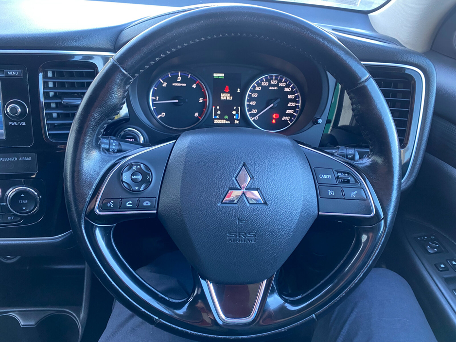 2016 Mitsubishi Outlander 2.2 DI-D 150PS 6MT 4WD 7-Seater Instyle €11,950