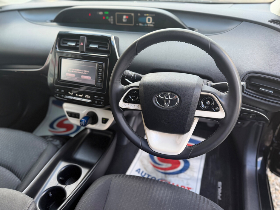 2018 Toyota Prius - image 17