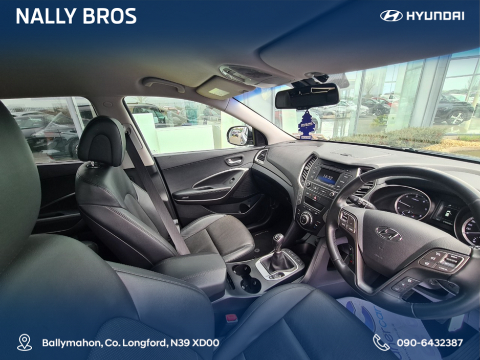 2017 Hyundai Santa Fe - image 8