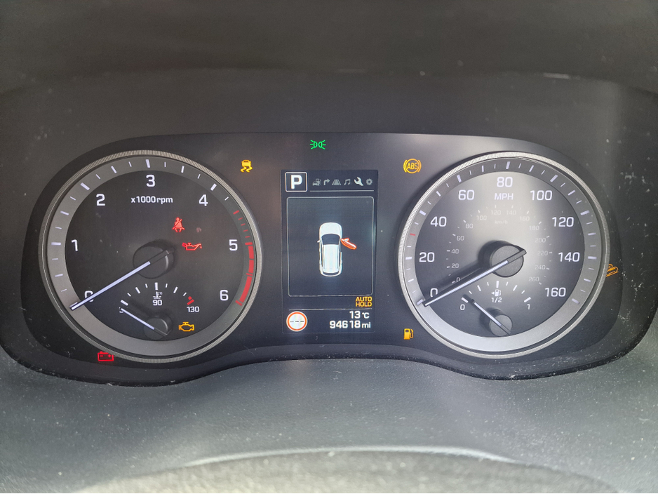 2017 Hyundai Tucson - image 18