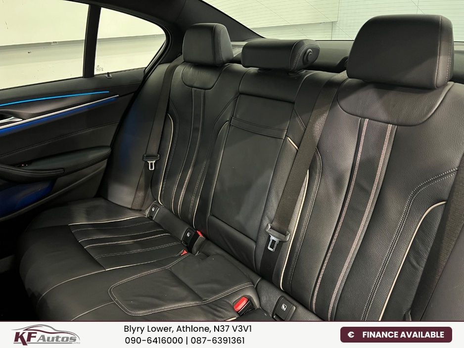 2023 BMW 5 Series - image 13