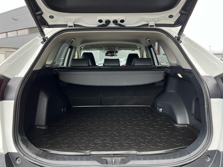 2024 Toyota Rav4 - image 10
