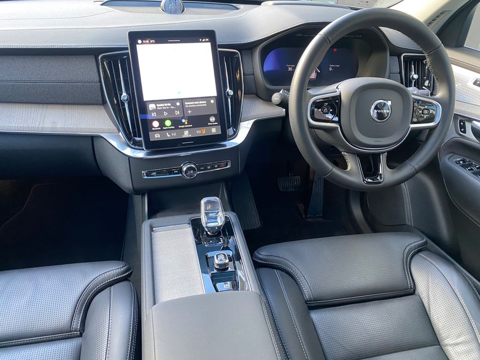 2025 Volvo XC90 *Ultra* T8 PHEV AWD Auto €82,900