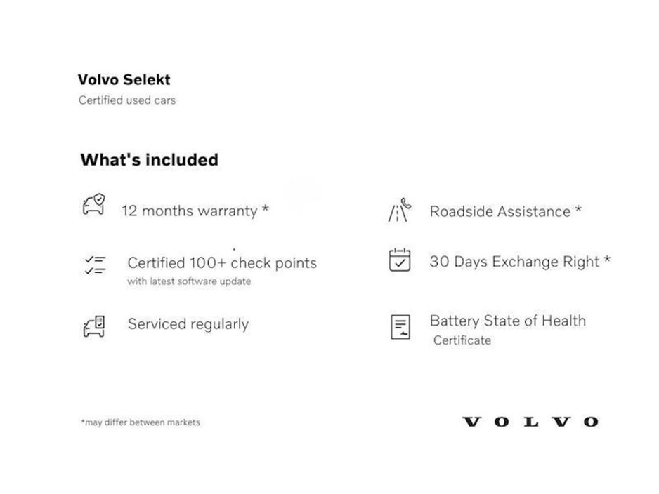 2019 Volvo V40 - image 6