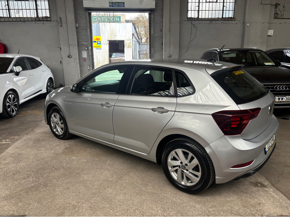 2022 Volkswagen Polo - image 6