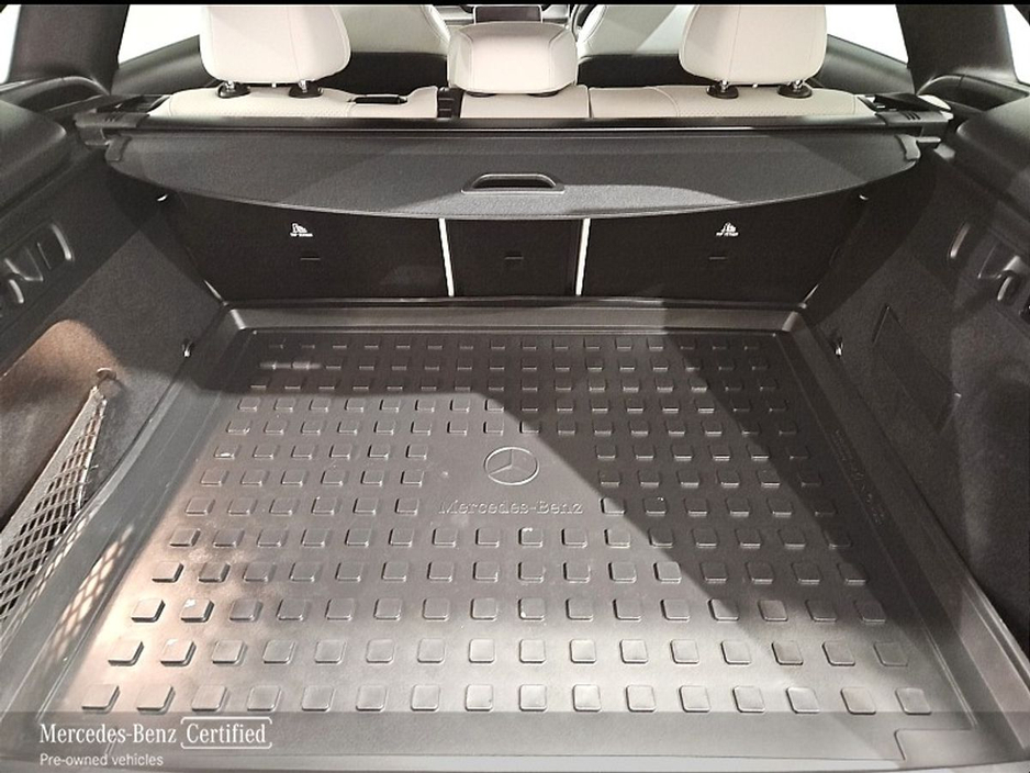 2024 Mercedes-Benz GLC Class - image 11