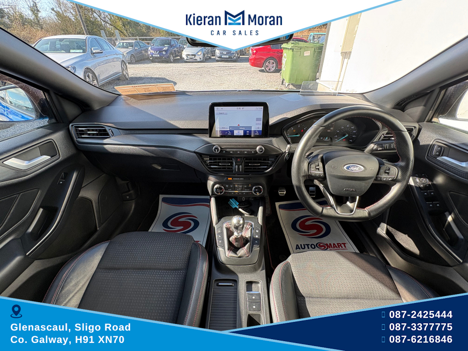 2019 Ford Focus - image 11