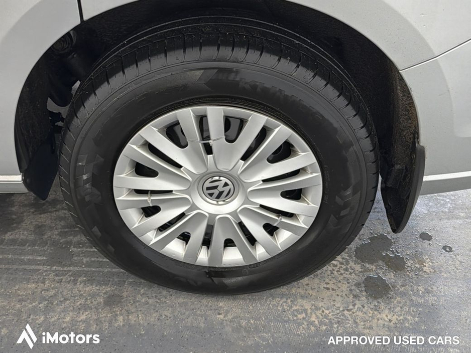 2022 Volkswagen Caddy - image 11