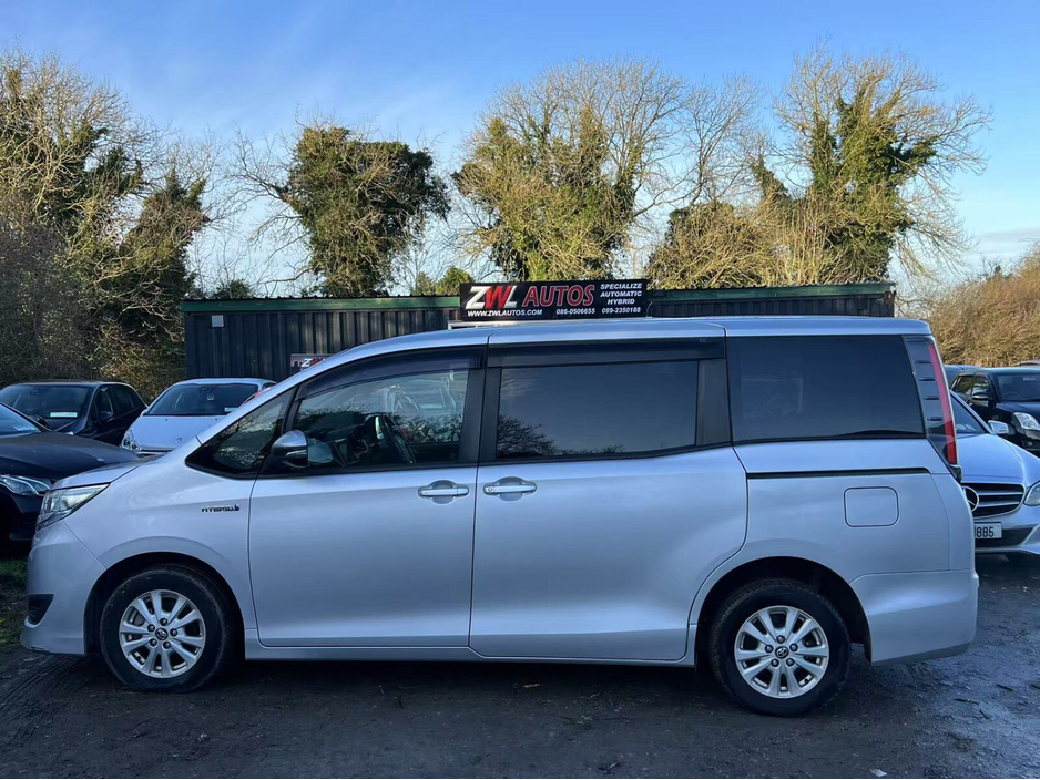 2018 Toyota Noah  €21,950