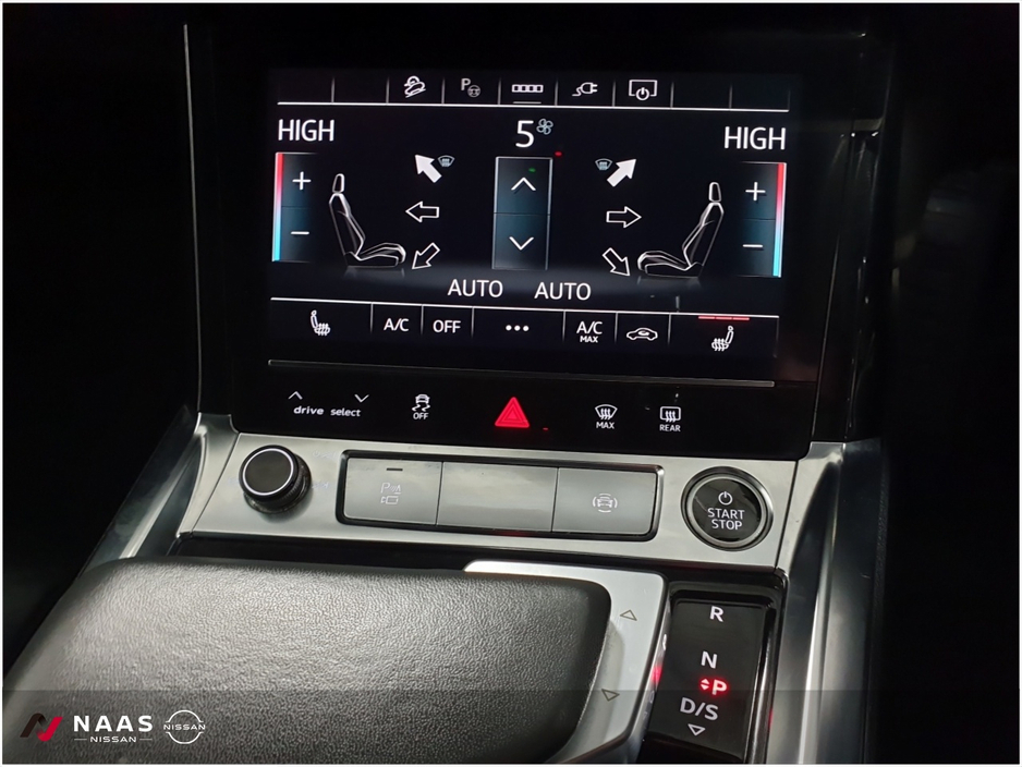 2022 Audi e-tron - image 18