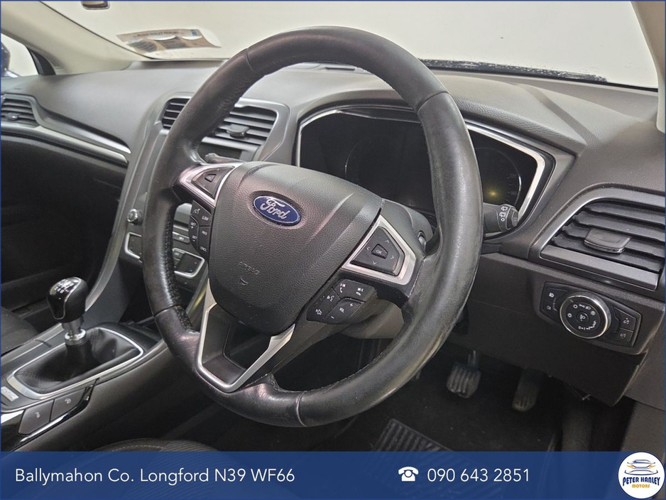 2016 Ford Mondeo - image 15