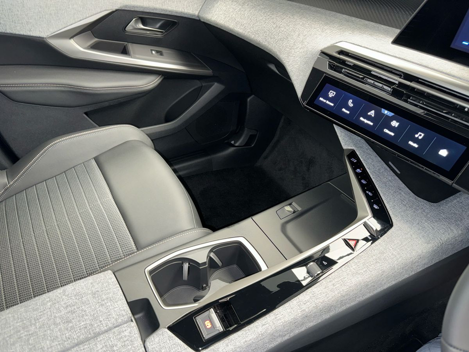 2026 Peugeot 3008 - image 19