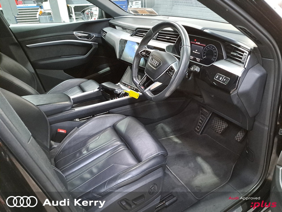 2021 Audi e-tron - image 14