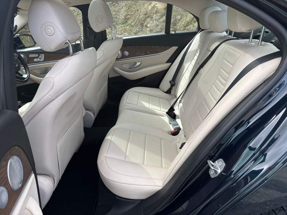 2016 Mercedes-Benz E Class - image 16