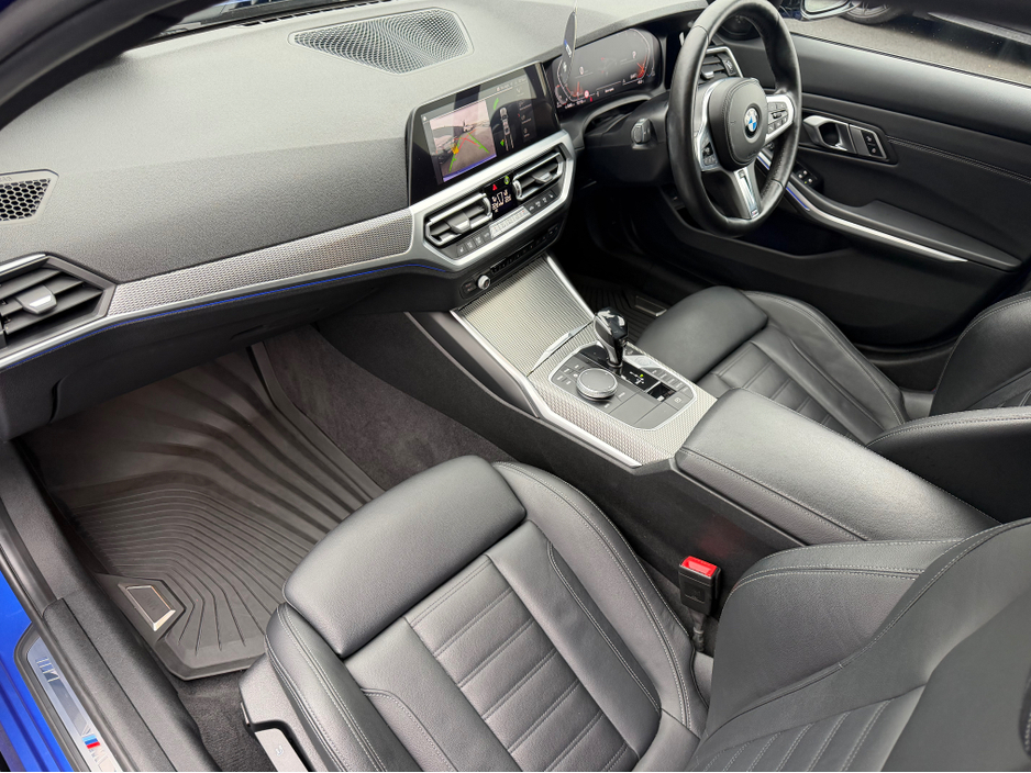 2020 BMW 3 Series - image 21