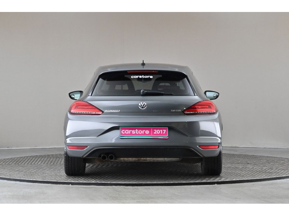 2017 Volkswagen Scirocco - image 8