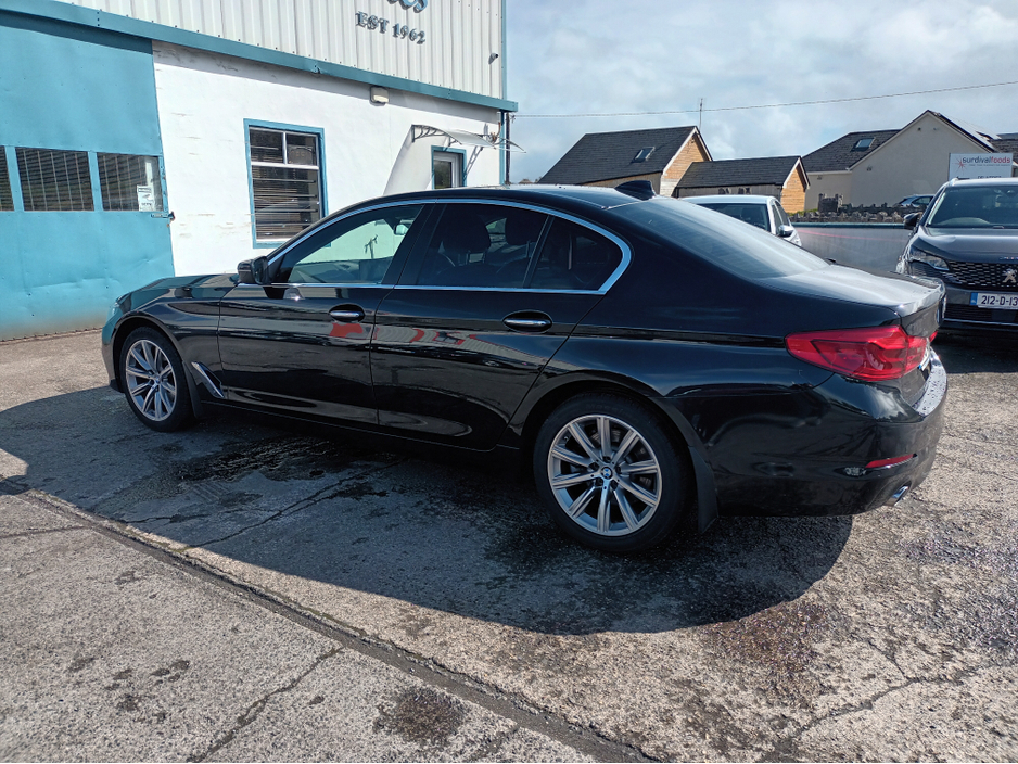 2017 BMW 5 Series - image 6