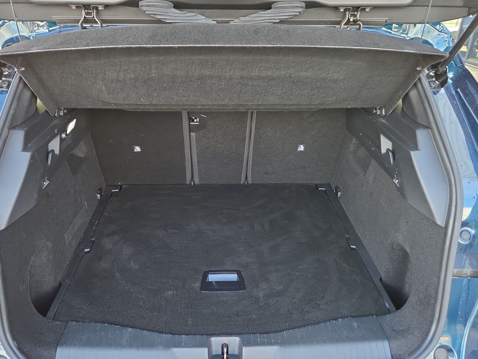 2025 Opel Grandland - image 11