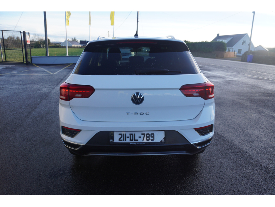 2021 Volkswagen T-Roc - image 8