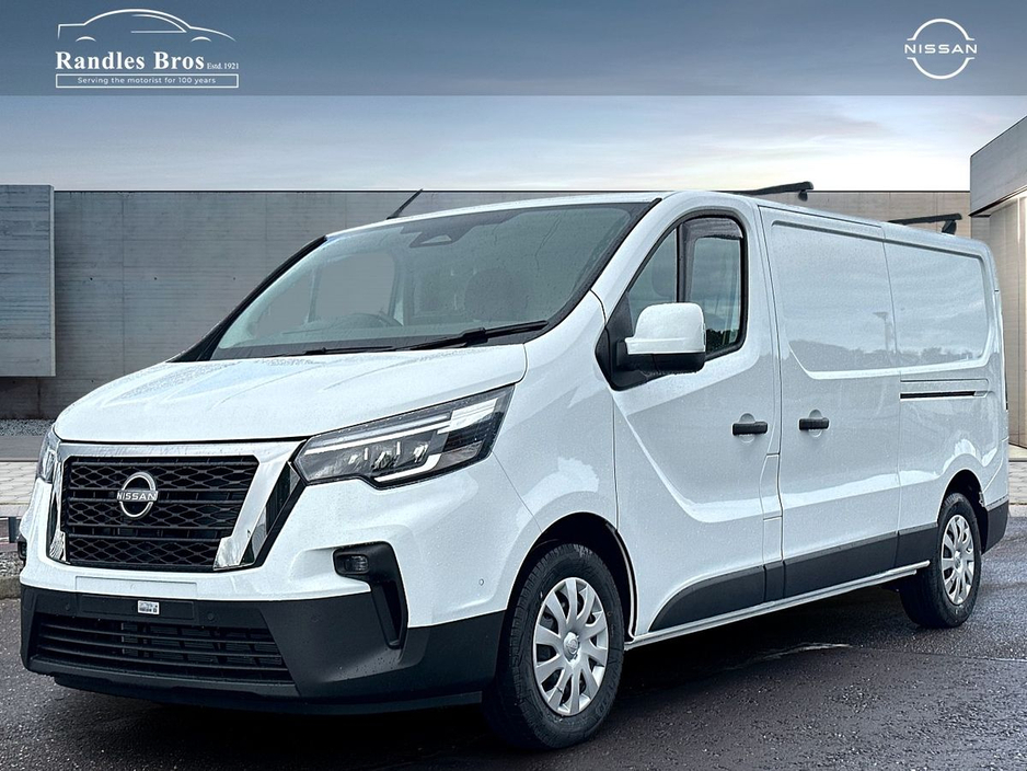 2025 Nissan Primastar - image 6