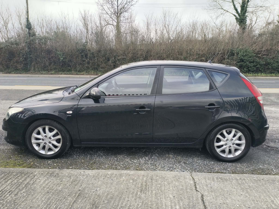2009 Hyundai i30 - image 4