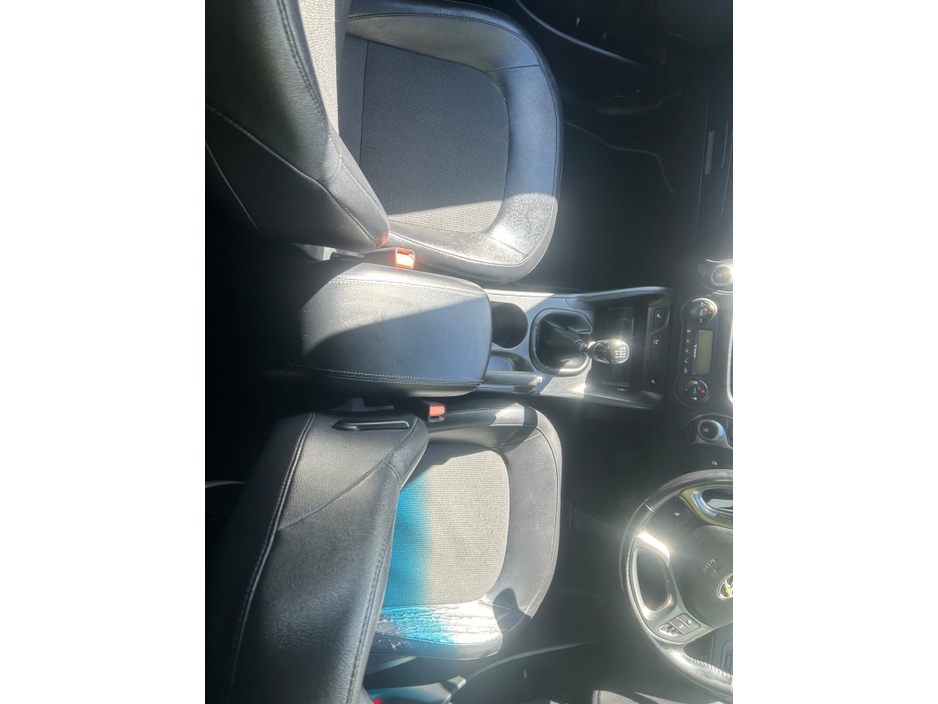 2015 Hyundai ix35 - image 17