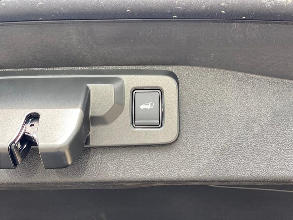 2025 Renault Austral - image 19