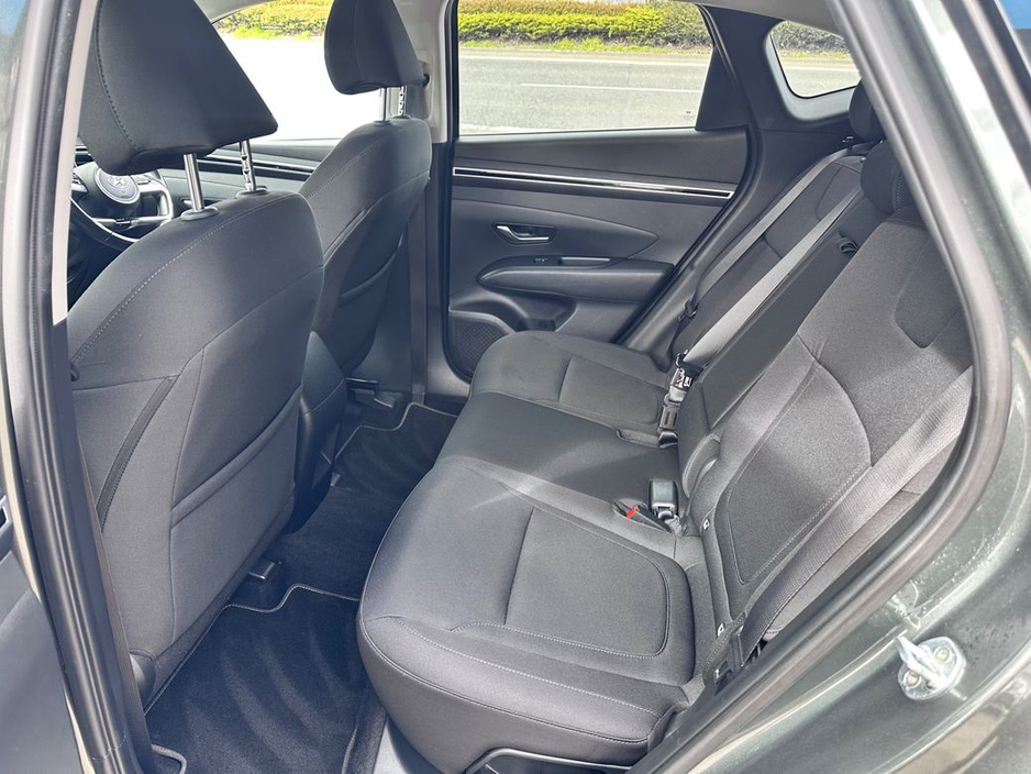 2022 Hyundai Tucson - image 18