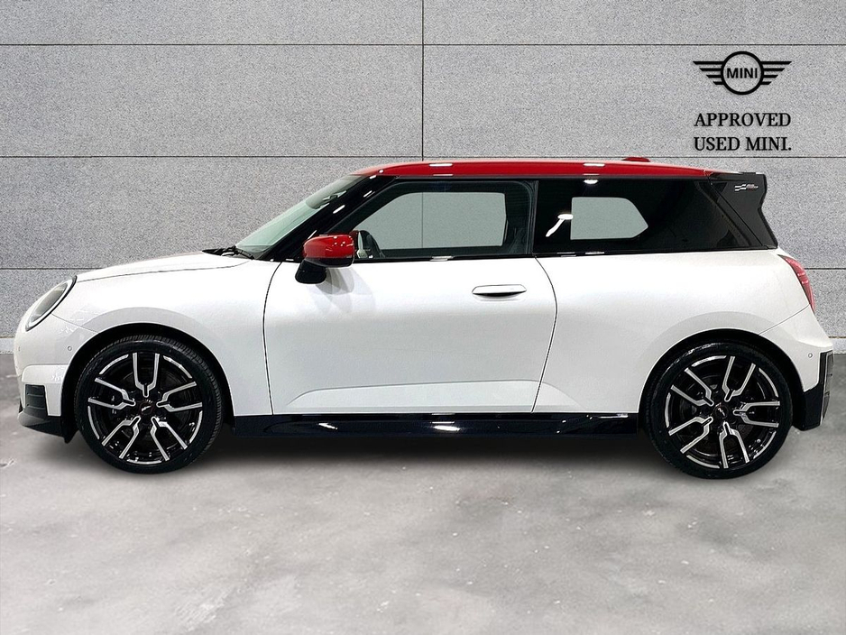 2025 MINI Hatch Cooper E €30,950