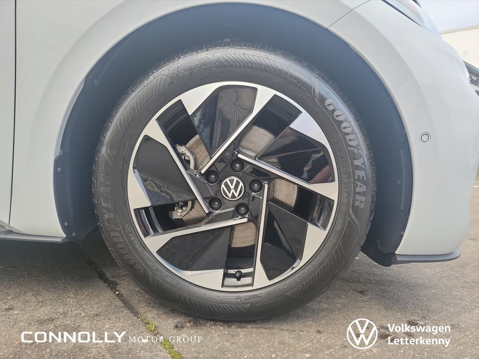 2025 Volkswagen ID.3 - image 7