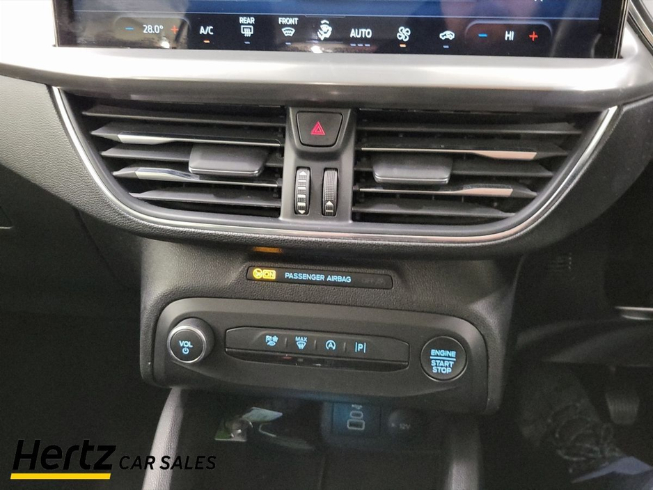 2023 Ford Focus - image 20