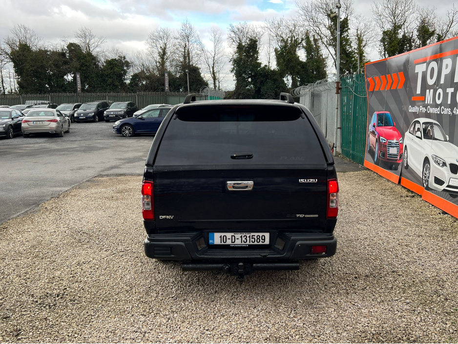 2010 Isuzu Rodeo - image 7