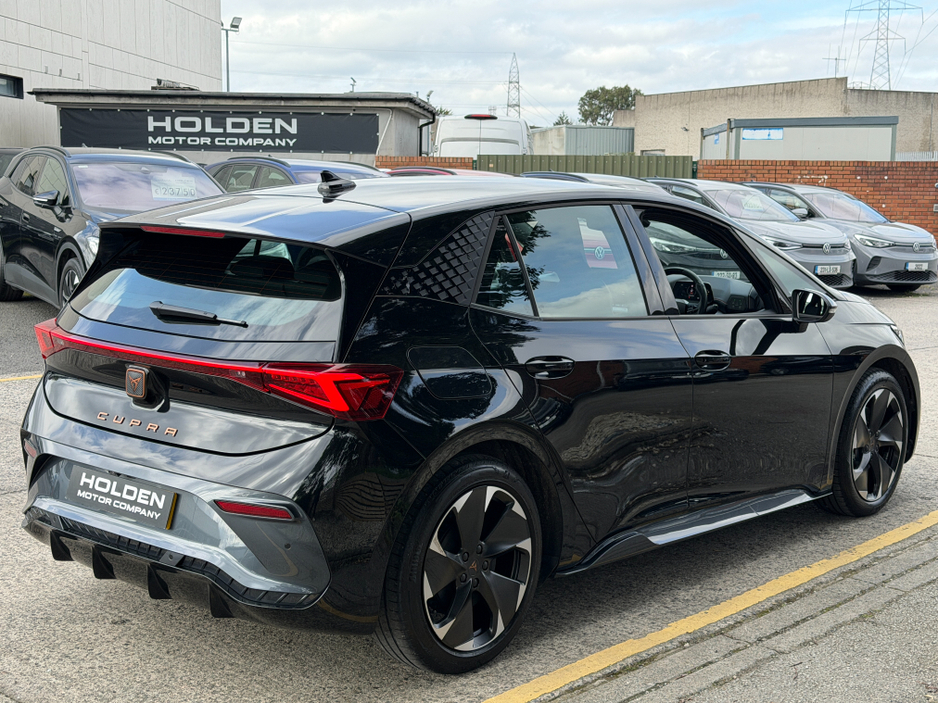 2025 Cupra Born - image 10