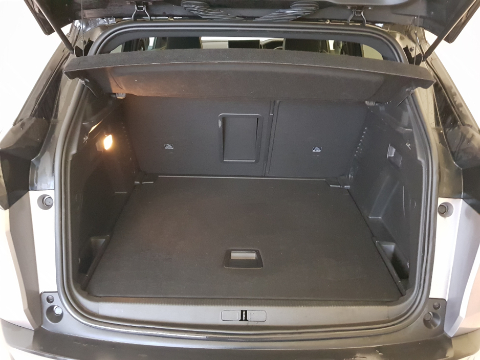 2023 Peugeot 3008 - image 7