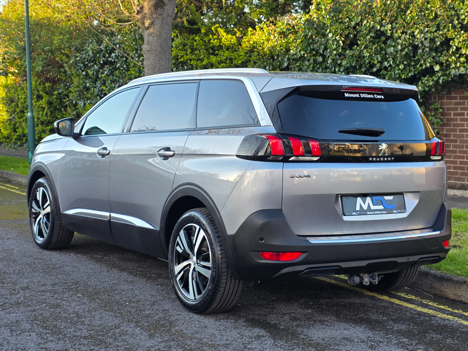 2020 Peugeot 5008 - image 13