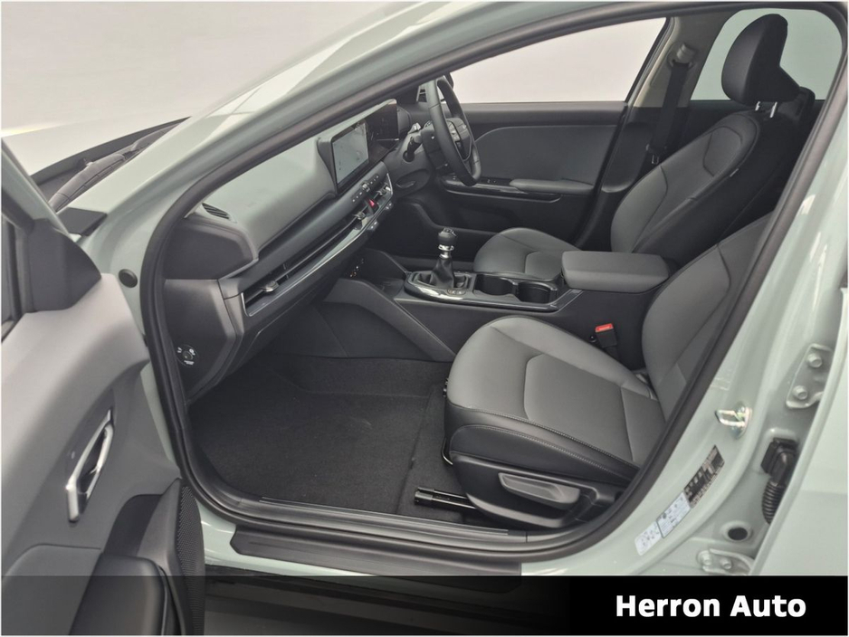 2026 Kia K4 - image 15